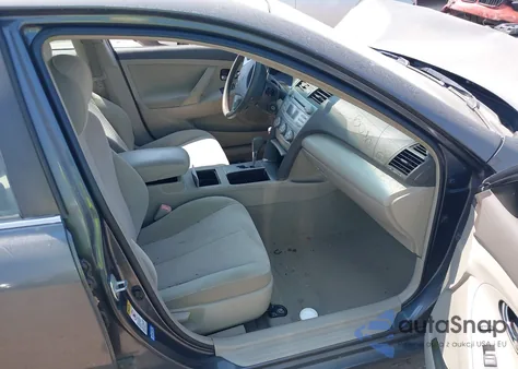 2011 Toyota Camry Le from USA, damaged, VIN 4T1BF3EK6BU668217